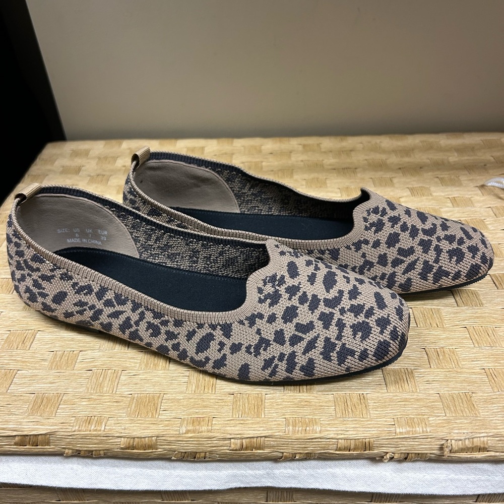 NEW Leopard Print Women's Flats